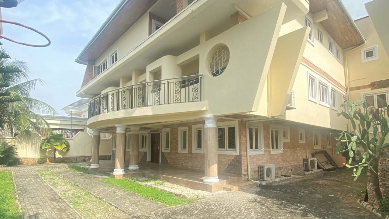 nice duplex for sale in ikoyi lagos