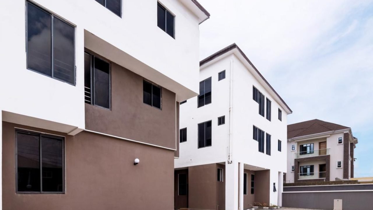 2 bedroom sale apartment with bq in lekki phase 1