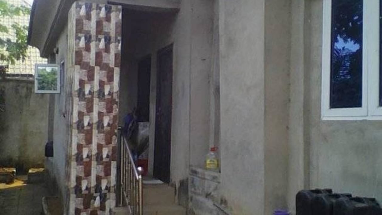 cheap house for sale in 33 onitsha Anambra state
