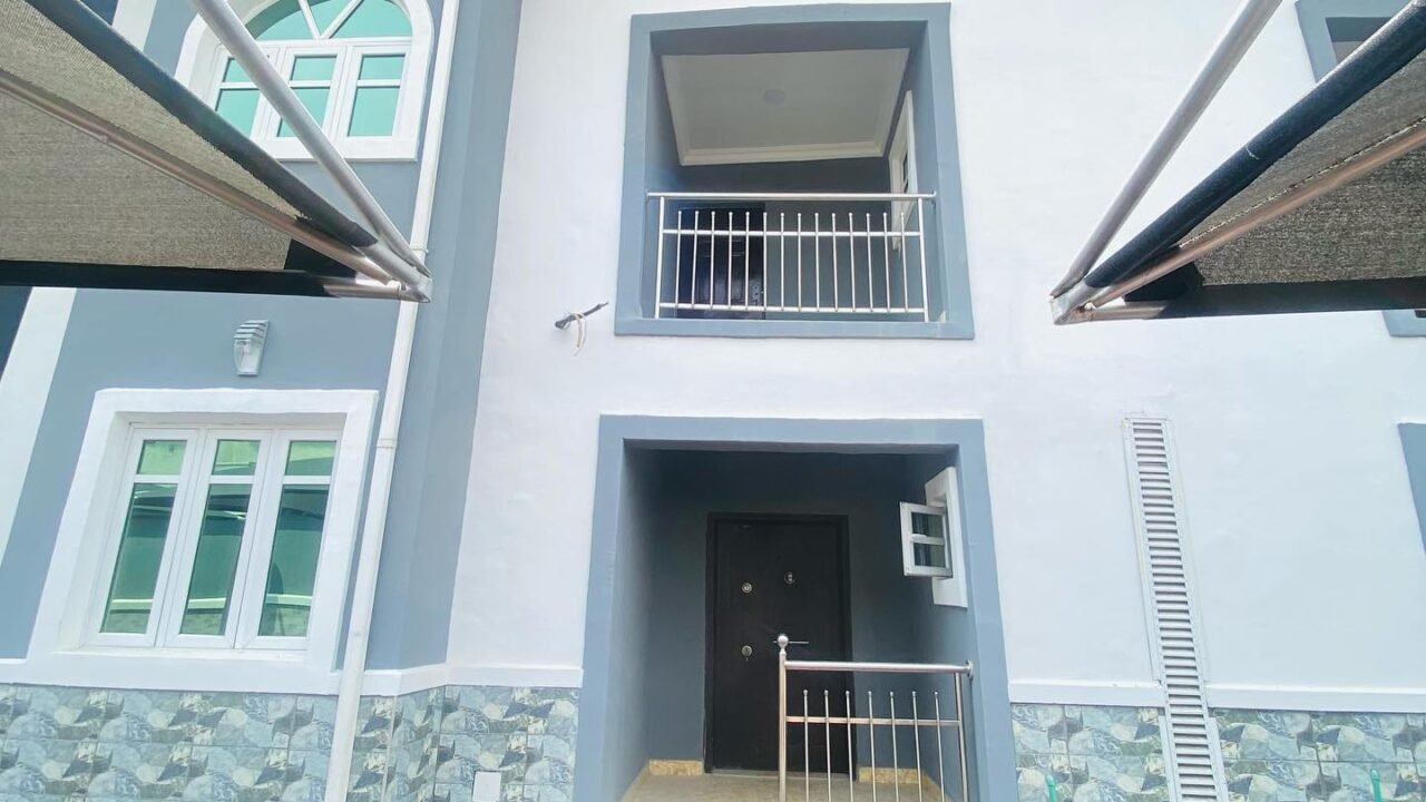 4 bed Terrace in ajah for sale