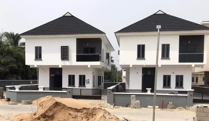 DUPLEX AT CHEVRON LEKKI FOR SALE